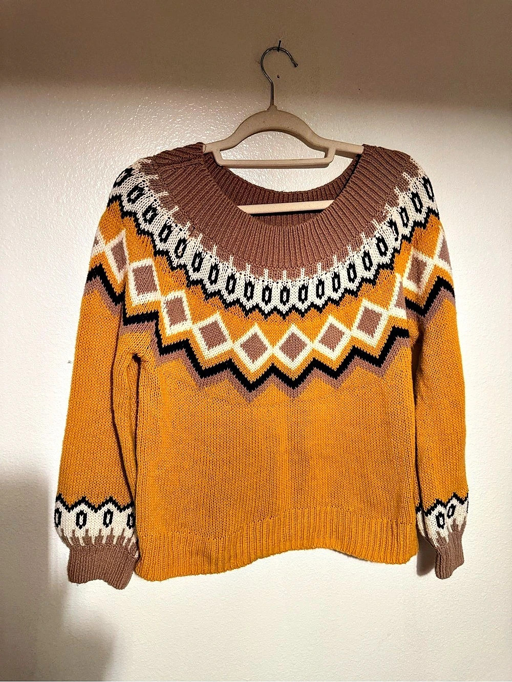 Express Geometric Knit Sweater in Yellow & Brown Size Small